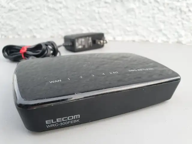 ELECOM WRC 300FEBK WPS WiFi router 2
