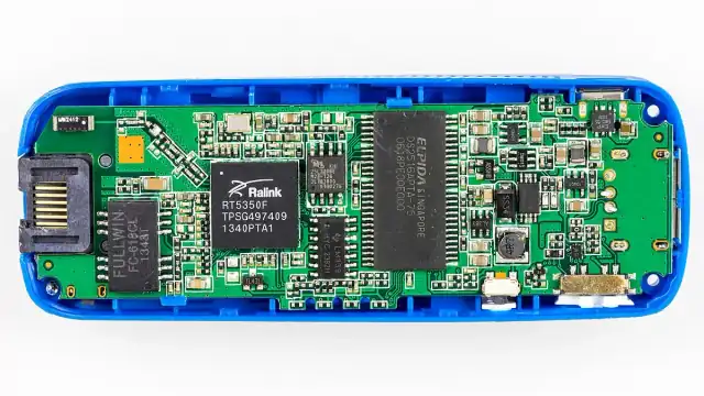 3G Wi Fi Router   case opened 49734