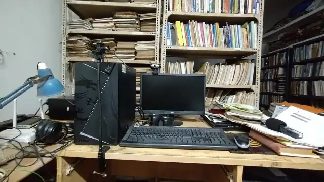 Computer workstation while out of use