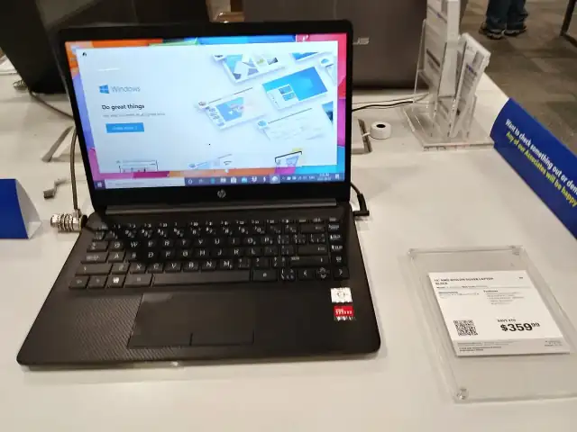 HP Laptop at Best Buy Edmonton 2020