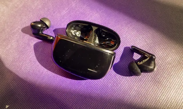 Earfun wireless black headphones, September 2024 03
