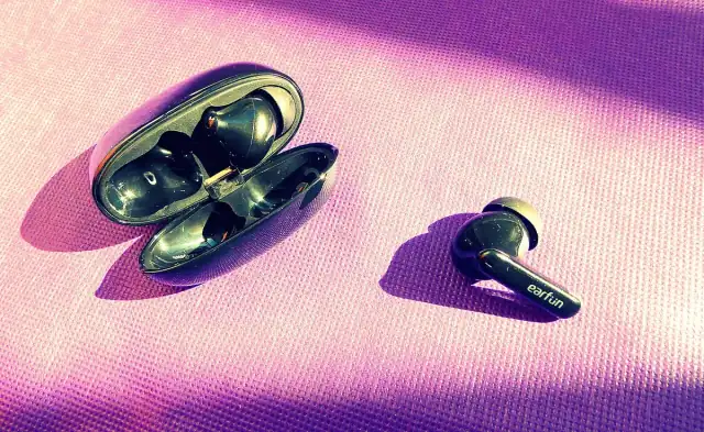 Earfun wireless black headphones, September 2024 06