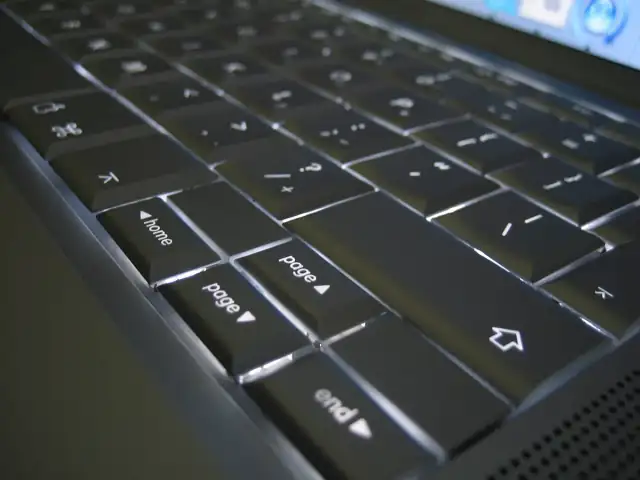 Apple Powerbook G4 with backlit keyboard 2005 09 16