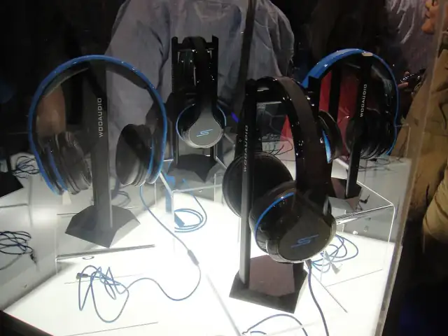 CES 2012 SMS Audio headphones (6937591291)