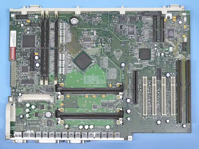 HP PC Workstation Kayak XA SystemBoard D7981 60001 01