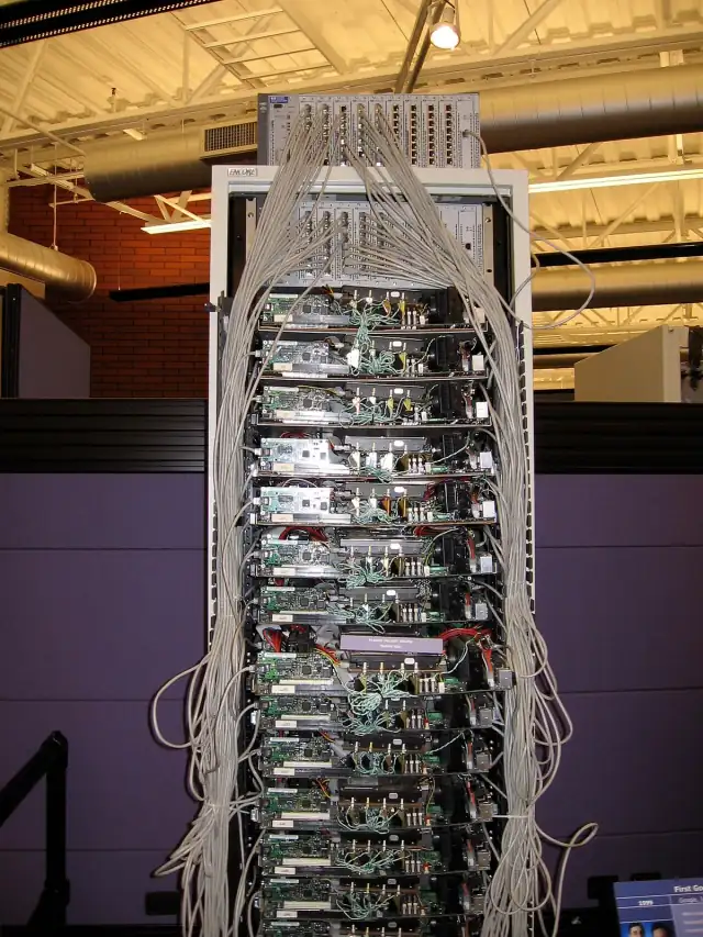 Google 1st gen production server (439307153)