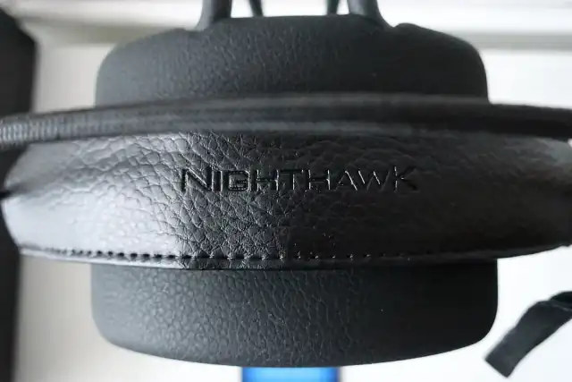 AudioQuest Nighthawk Carbon headphones (34382953586)