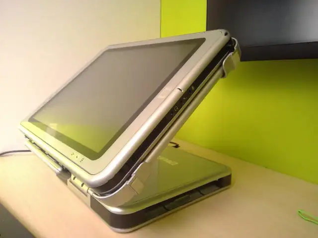 HP TC1100 tablet in docking station